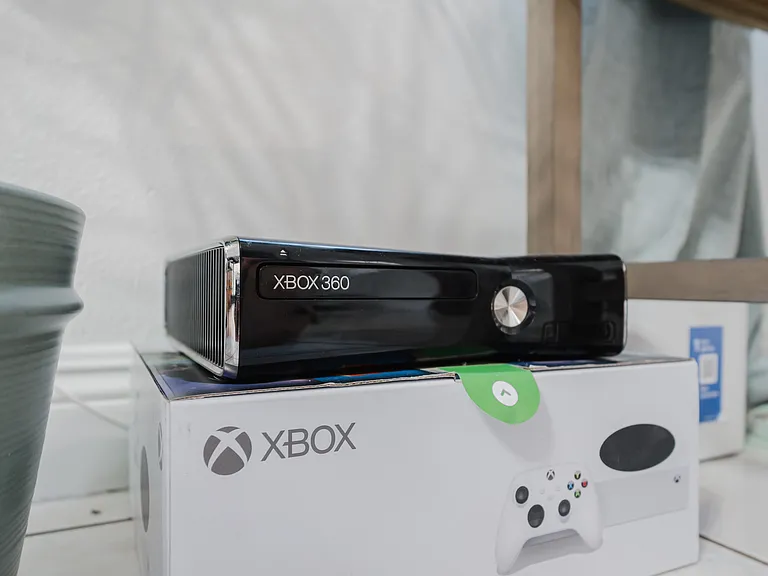 Game on! A sleek setup ready for epic adventures and late-night battles.