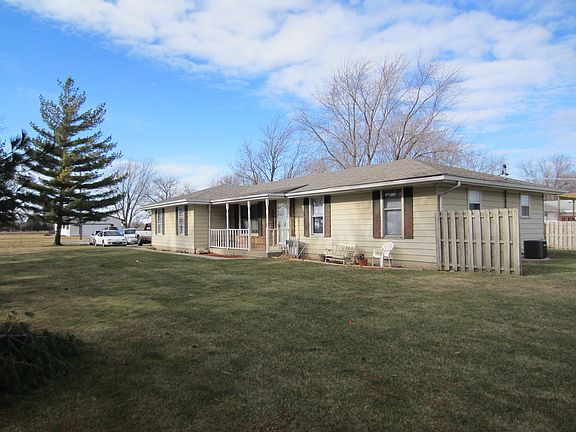 3rd image of 12203 E Gregg Blvd