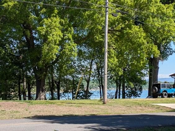 4th image of 3543 Saint Andrews Dr