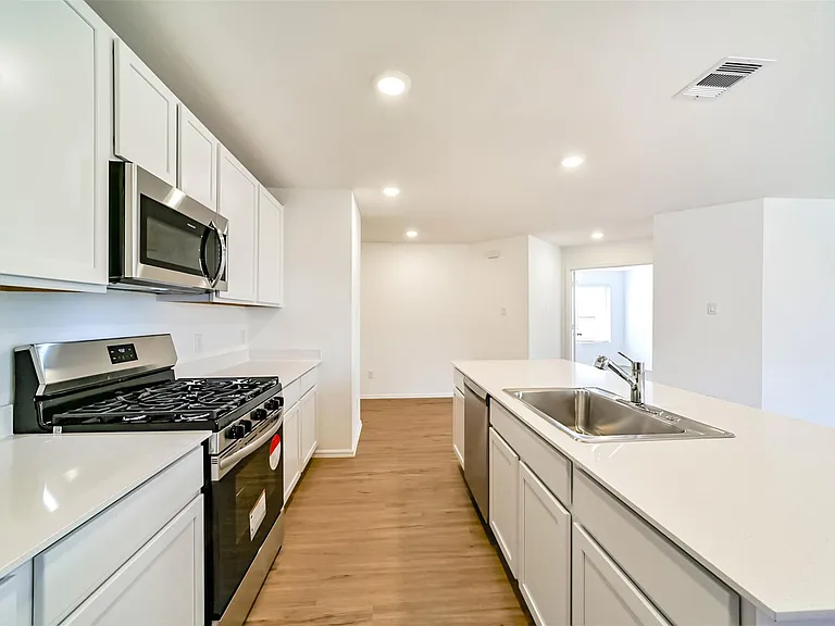 5227 Sunvalley Bend Dr — Photo 6