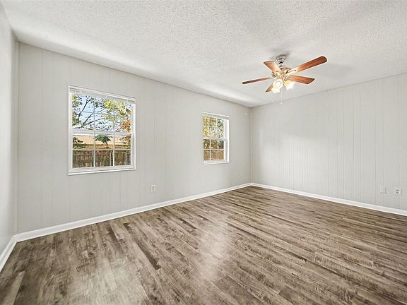 5th image of 4814 Blarney Dr