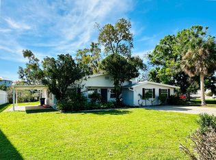 812 Bayview Dr, Nokomis, FL 34275