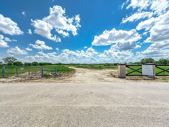 3rd image of 13931 Routt Point Rd