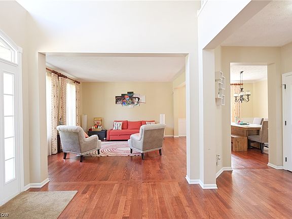 4th image of 31017 Durham Dr