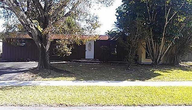 1st image of 7810 NW 70th Ave