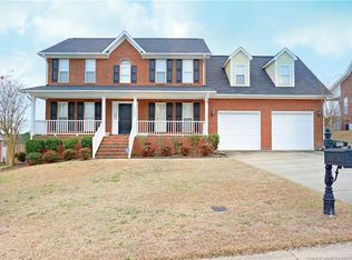 5425 Sunnybright Ln, Hope Mills, NC 28348