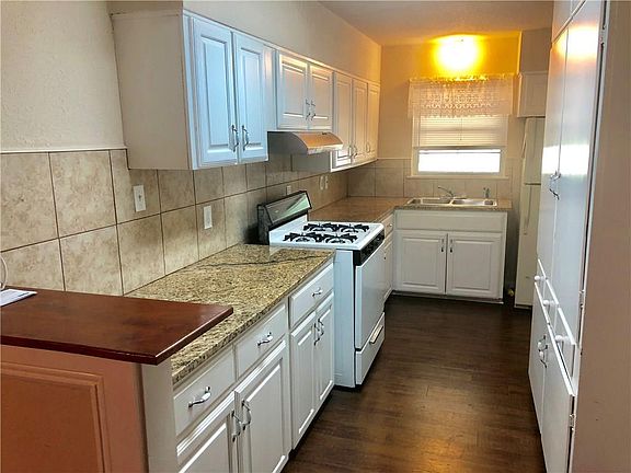 2nd image of 149 Berkshire Ln