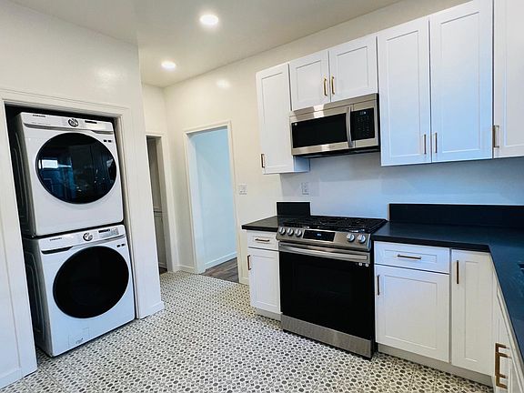 4th image of 812 N Vendome St #2