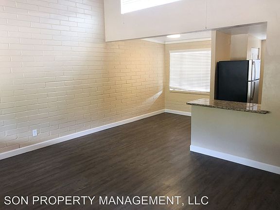 5th image of 3805 E 5th St APT 10