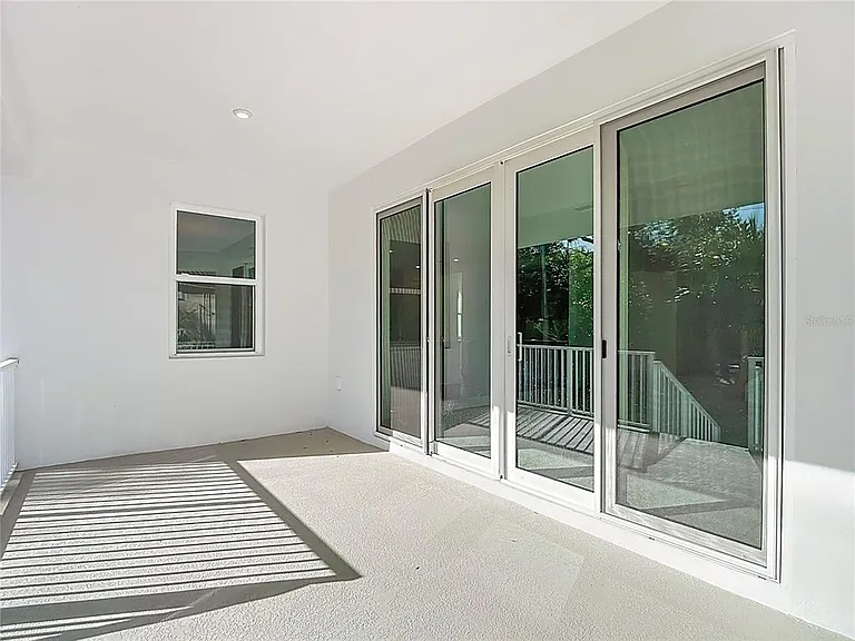 410 S West Shore Blvd — Photo 80
