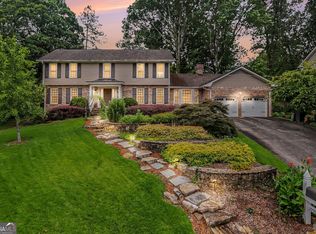 3993 Northlake Creek Dr, Tucker, GA 30084