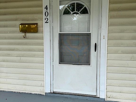 2nd image of 402 Kemper Rd