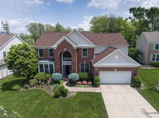 19626 E Kerry Pl, Strongsville, OH