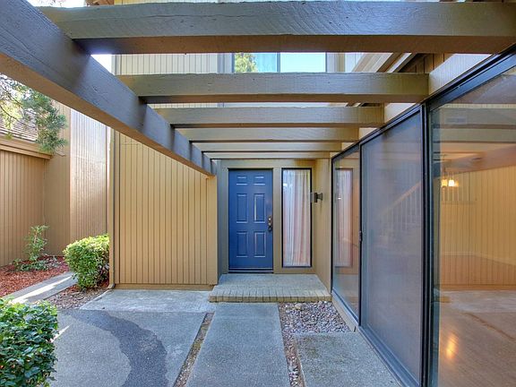 3rd image of 1954 Discovery Village Ln