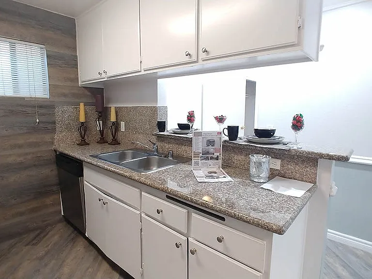 Village Beesan Condos — Photo 19