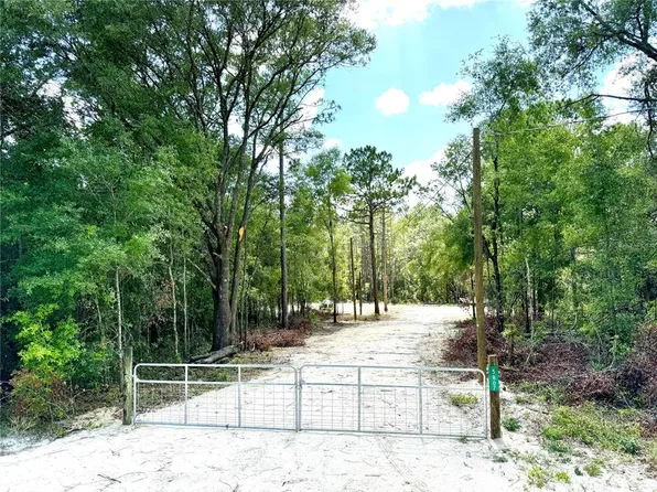 5807 NW 12th Ct #15, Bell, FL 32619