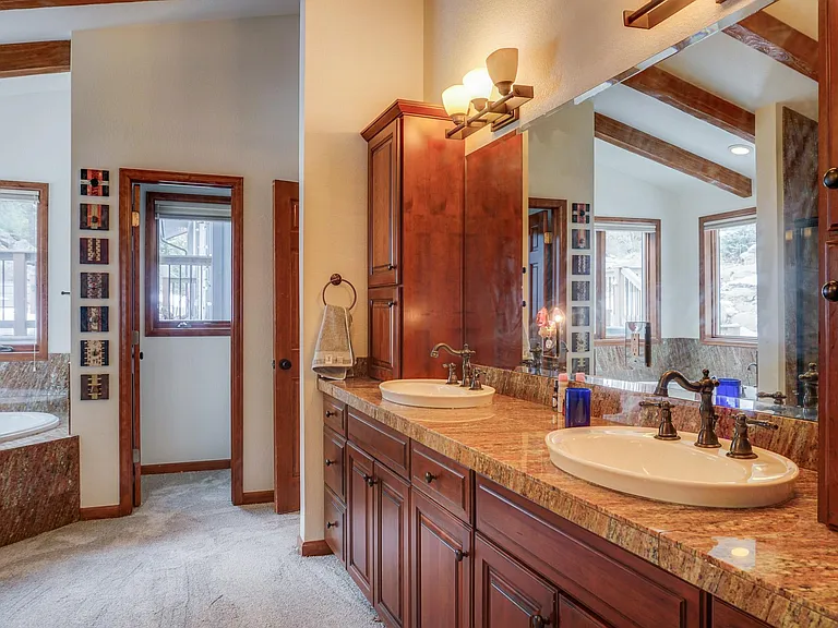 842 Lakeshore Dr — Photo 19