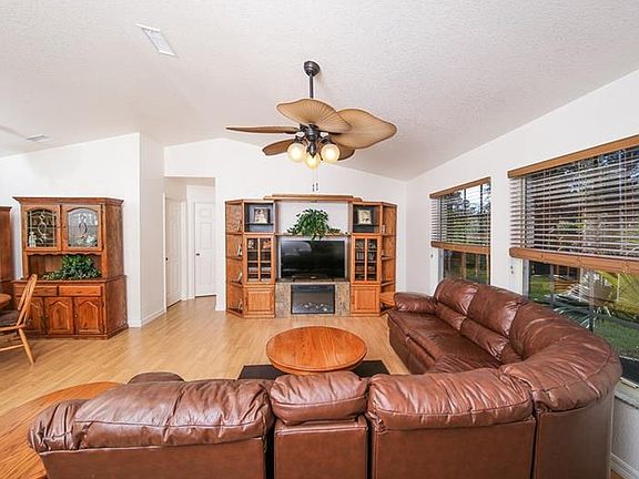 5th image of 2238 Margaret Ln
