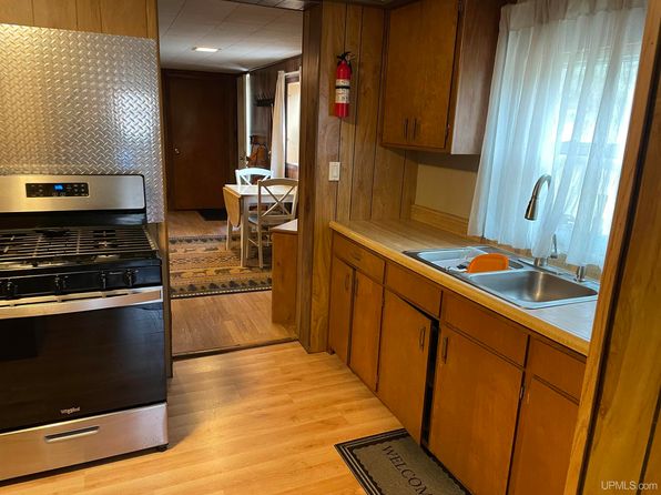 W5655 County Road Z Rd, Pembine, WI 54156