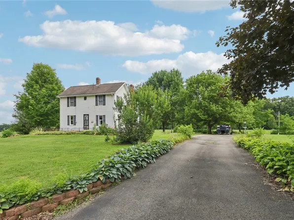 1229 Mohawk School Rd, Edinburg, PA 16116