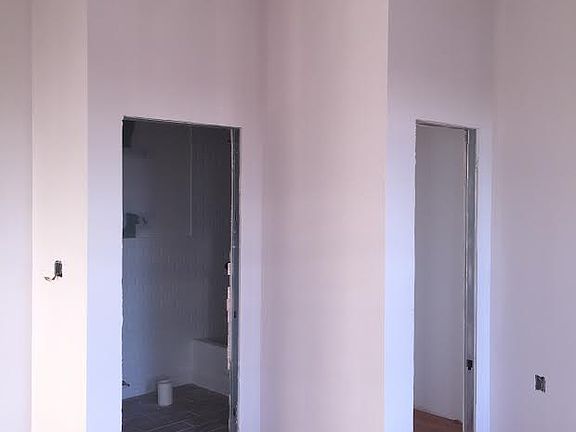 5th image of 19a Louis Place