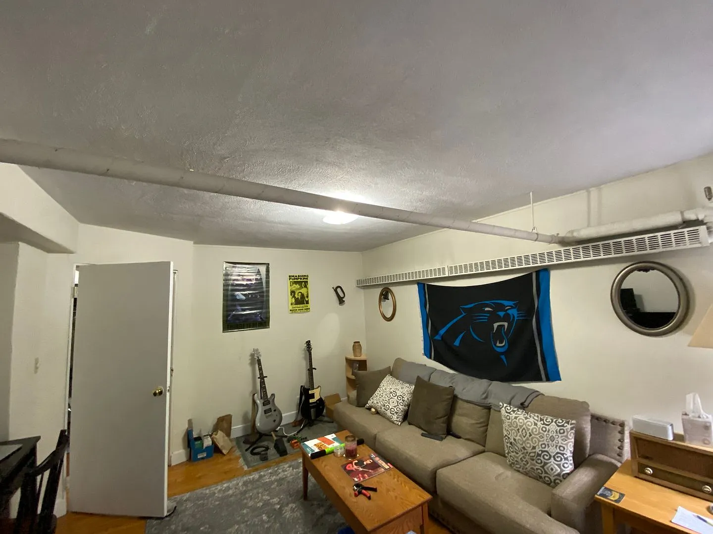 Large ground level 1 bed in a prime location in Brookline! — Photo 3
