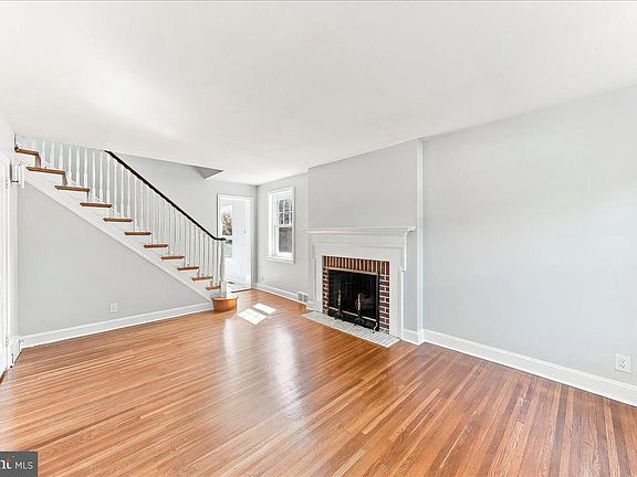 5th image of 305 Steel Rd