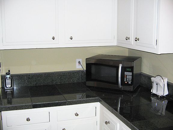 4th image of 8389 Barton Dr