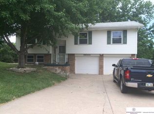 9640 Boyd Cir, Omaha, NE 68134