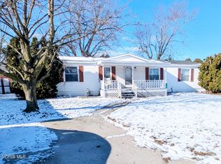 8138 Rockwood Dr #L-213, Findlay, OH 45840