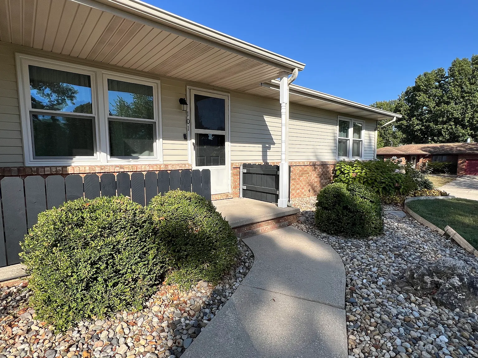 2 bed, 1288 sqft, $1,700 — Photo 4