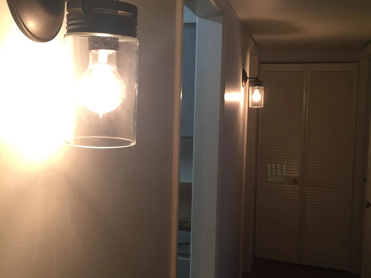 2 bed, 1100 sqft, $1,800 — Photo 3