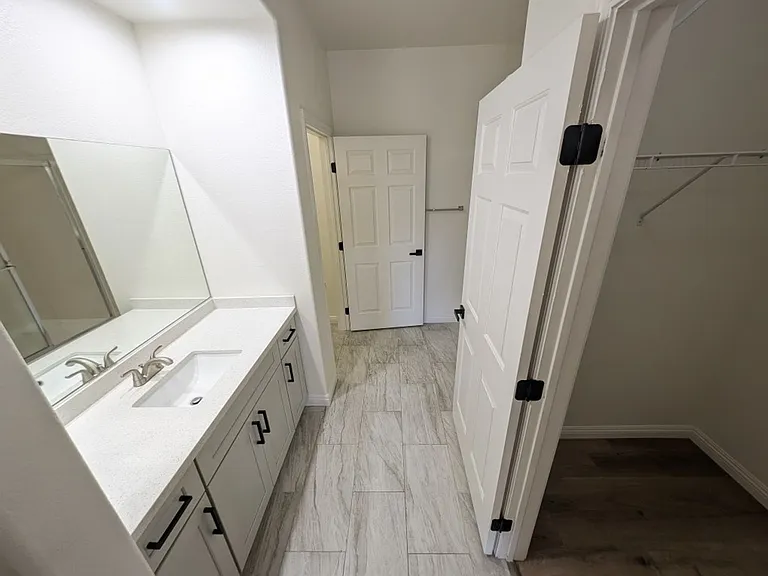 10001 Crimson Palisades Pl #104 — Photo 10