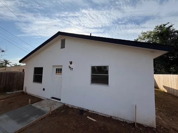957 W 9th Ave, Escondido, CA 92025
