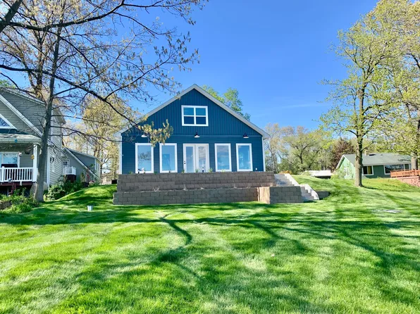 58011 Lucas Rd, Three Rivers, MI 49093