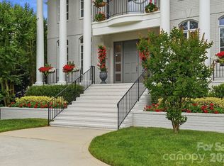1120 Chollywood Dr, Charlotte, NC 28211