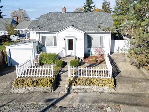 1017 E McKinley Road, Tacoma, WA 98404