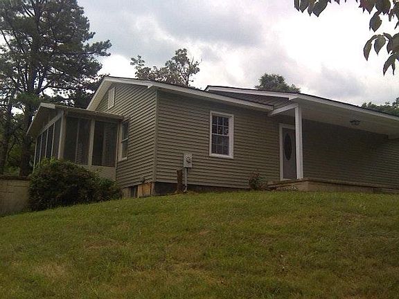 2nd image of 3952 Bluebird Ln