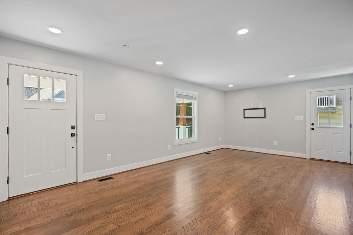 next background image