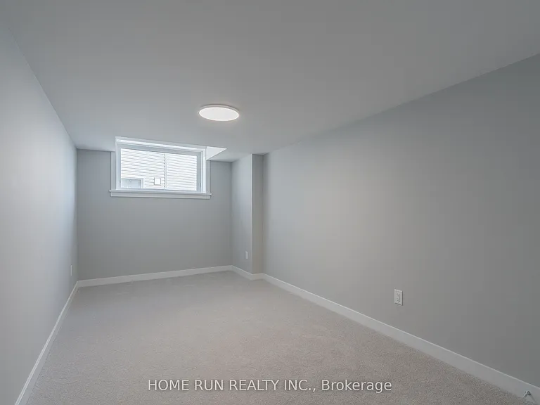 271 Ketchikan Cres — Photo 43
