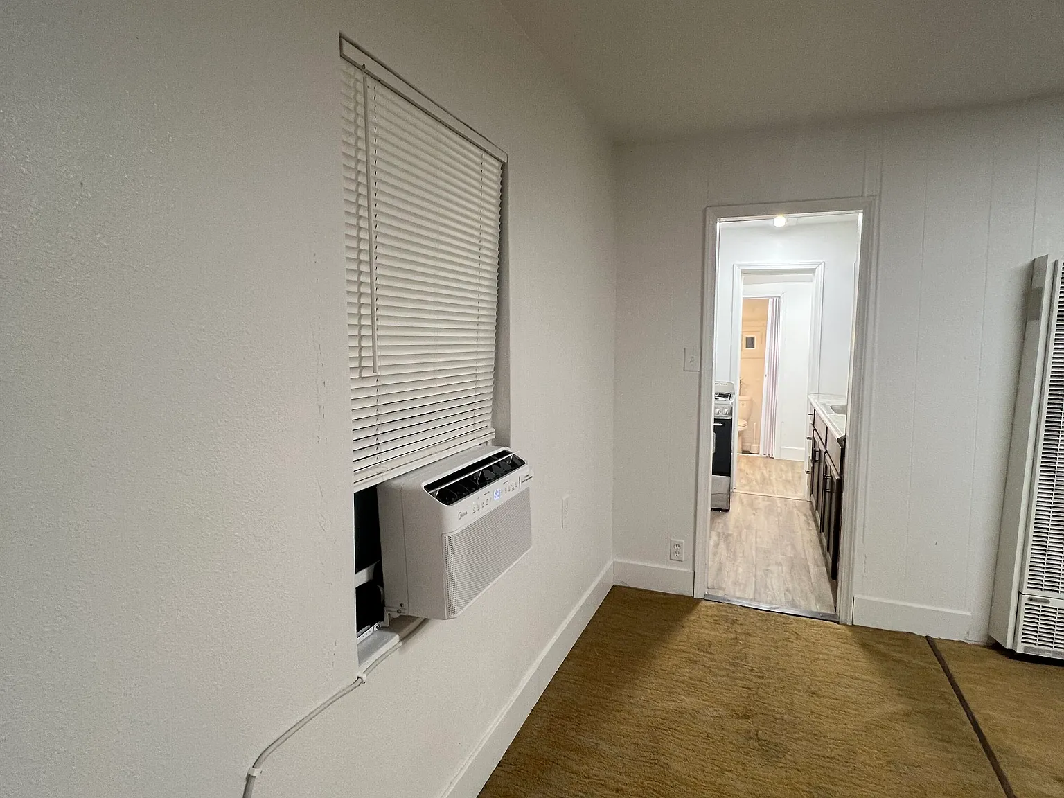 1 bed, $1,100 — Photo 4