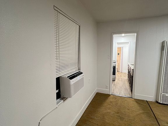 3rd image of 15615 K St #4