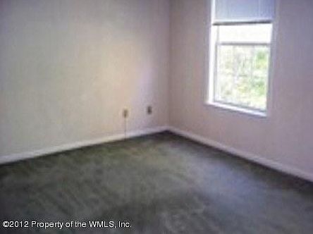 3rd image of 803 Lantern Pl