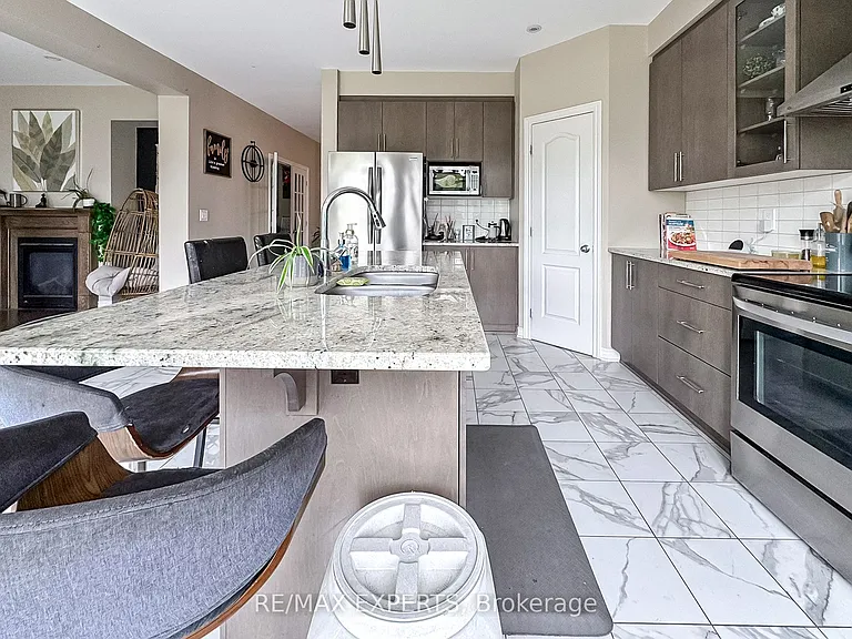 640 Halloway Dr — Photo 16
