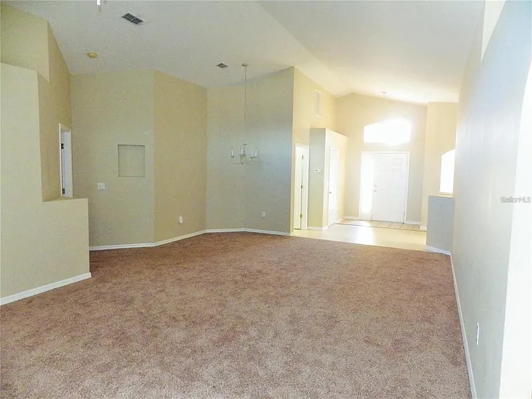418 Ashley Pl — Photo 6