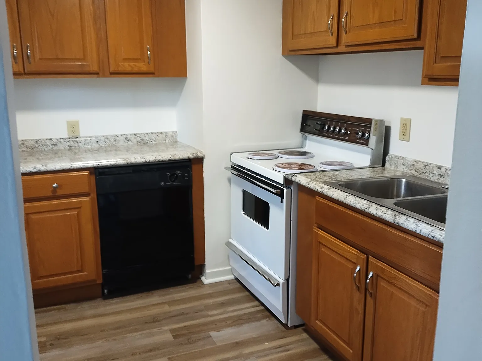1 bed, 600 sqft, $850 — Photo 3