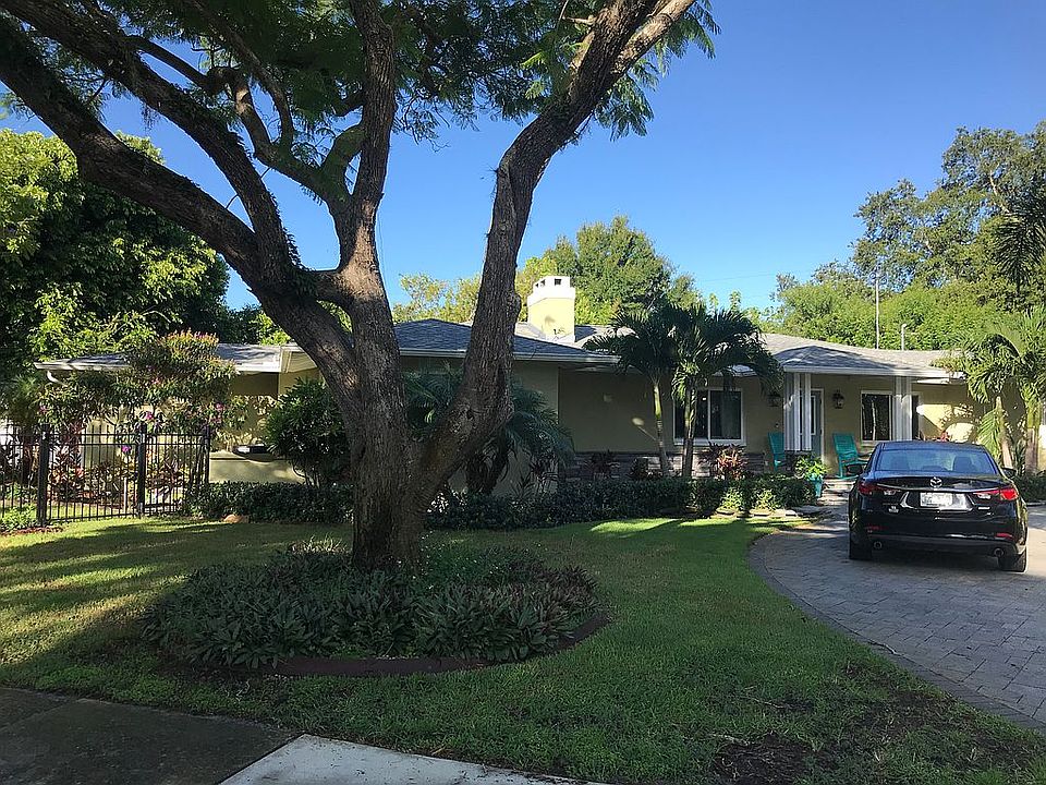 2nd image of 638 Beverly Dr