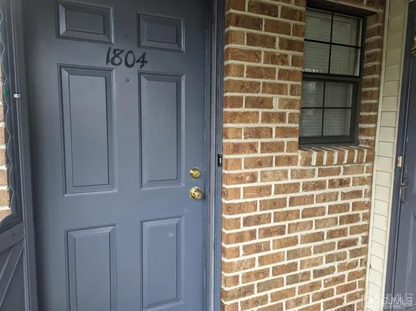 1804 Bayhead Dr, Parlin, NJ 08859