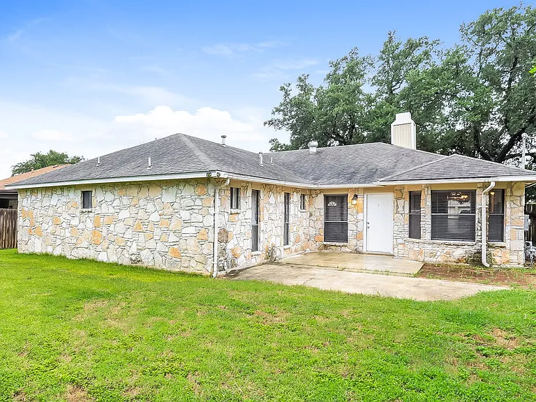 2743 Knoll Tree St — Photo 16