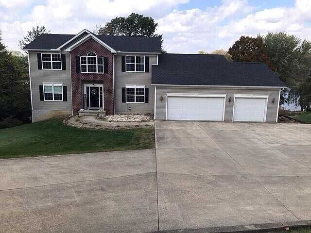 1st image of 341 Deer Trail Dr